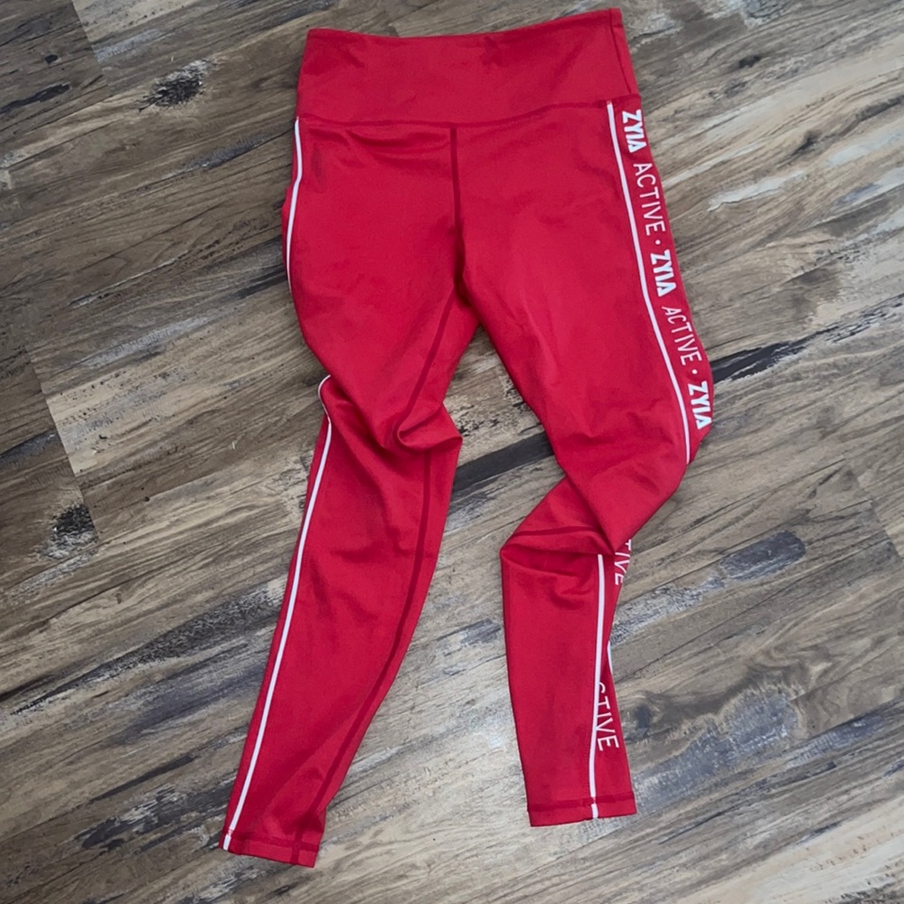 Syria Active wear